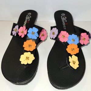 Herever Women's Black Wedge Faux Leather Flowered Thong Sandals Size 7.5